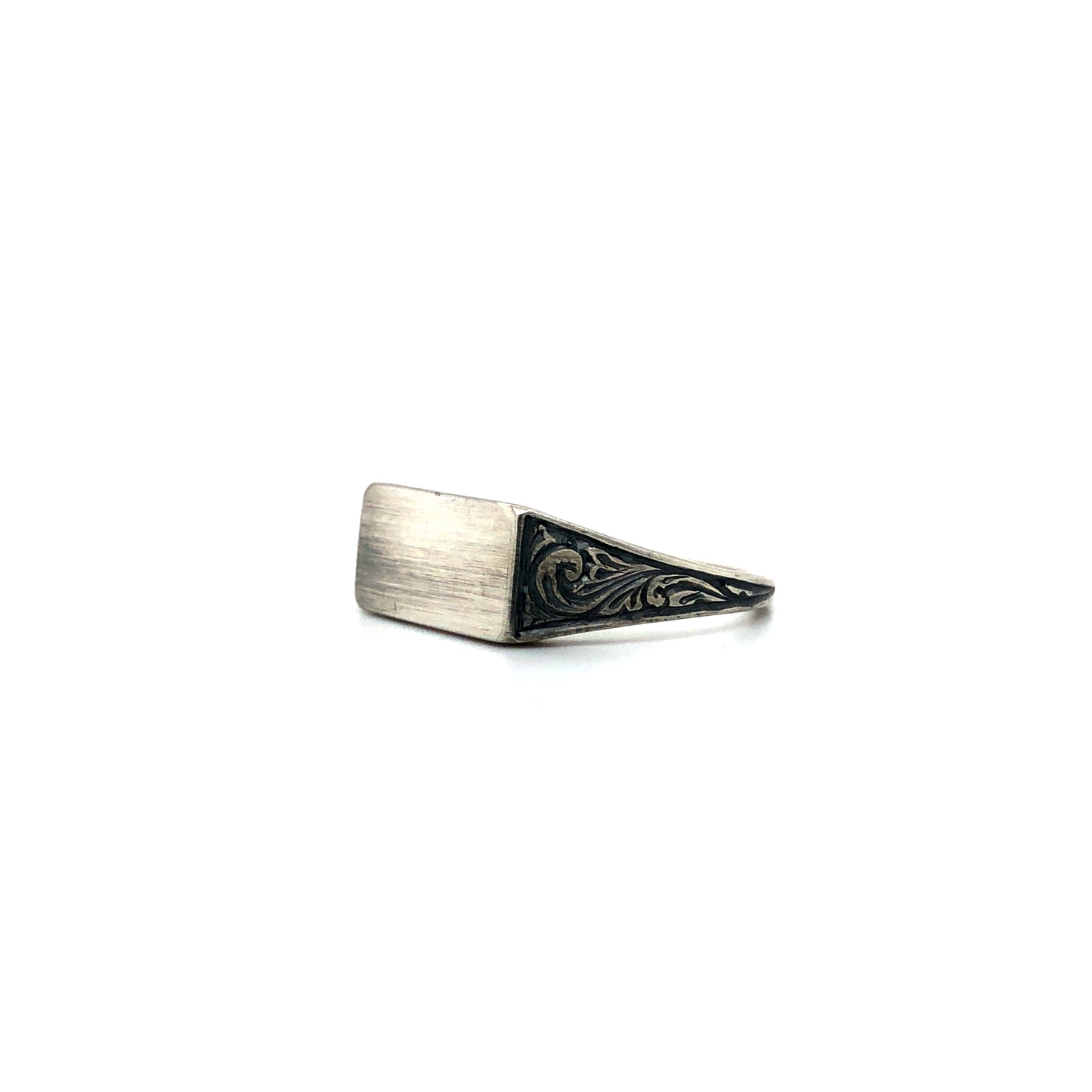 Rectangle signet ring