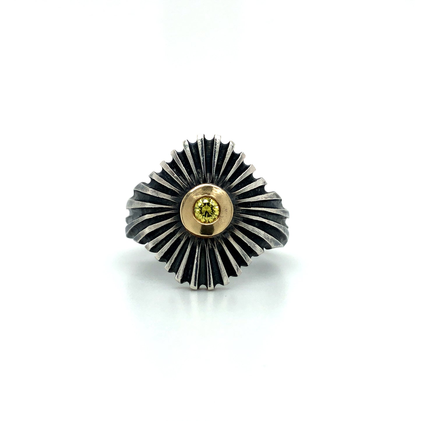 HTL Petite Sunburst Ring